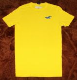 Camiseta Hollister na cor Amarela Tamanho XL