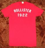 Camiseta Hollister na cor Vermelha Tamanho L